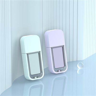 खाली साफ़ लिप ग्लॉस ट्यूब